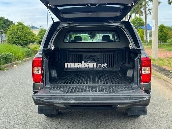 Ford Ranger 2024 XLS 2.0 4X2 AT - 17000 km