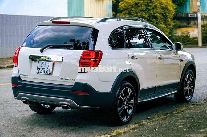 Chevrolet Captiva Revv LTZ 2016 2.4 AT 81.000 km