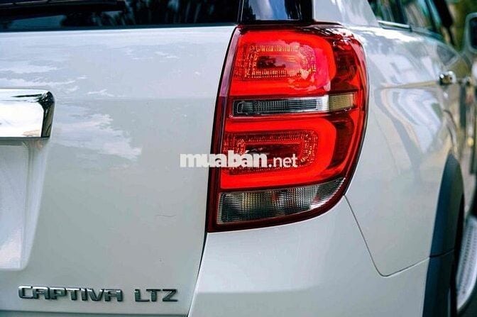 Chevrolet Captiva Revv LTZ 2016 2.4 AT 81.000 km