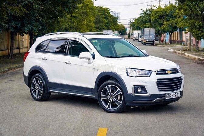 Chevrolet Captiva Revv LTZ 2016 2.4 AT 81.000 km