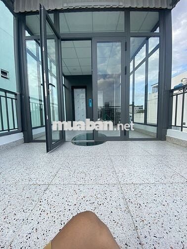 CHÍNH CHỦ CHO THUÊ NHÀ MẶT TIỀN - CÓ THANG MÁY - 3 LẦU