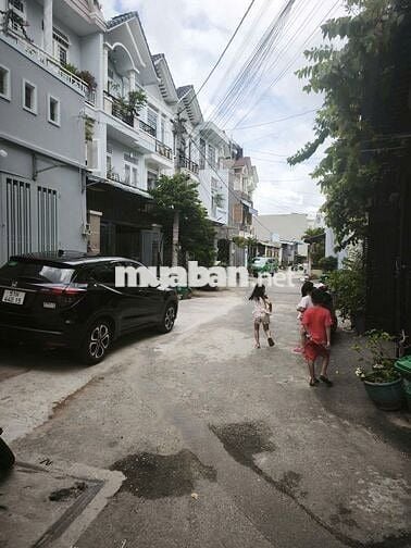 NHÀ SHR HUỲNH THỊ HAI, P.TCH, Q.12, DT 44 m2, 2 TẦNG, HXH, GIÁ 3,25 TỶ