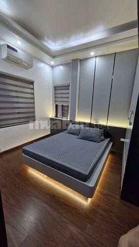 Bán nhà mới tinh cực đẹp đường Láng:25m2, 4 tầng,full nội tất, 5,6 tỷ