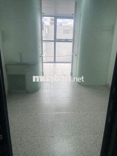 CHÍNH CHỦ CHO THUÊ NHÀ MẶT TIỀN - CÓ THANG MÁY - 3 LẦU