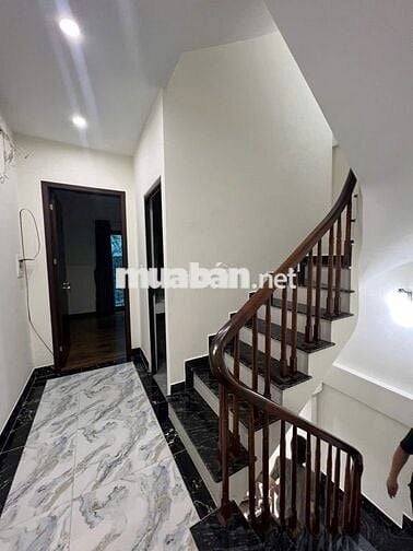 Chính chủ gửi bán nhà 4 tầng dân xây 38m2, ô tô cách nhà 50m