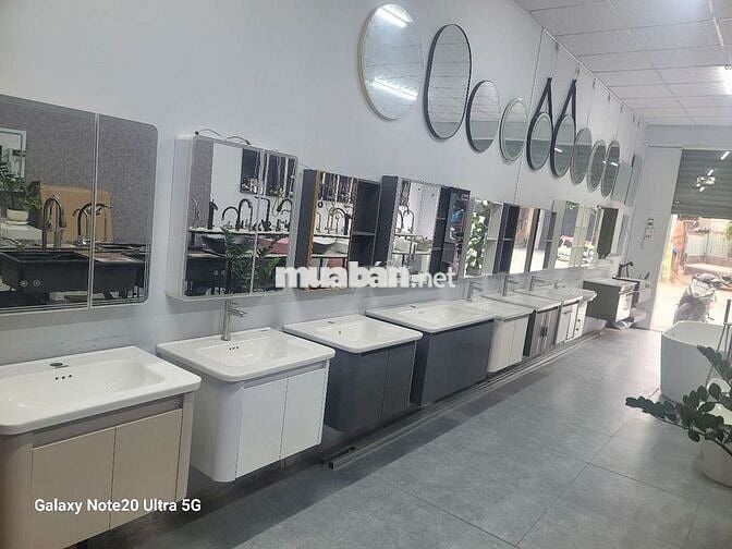 Sang Nhượng Cửa Hàng Thiết Bị Vệ Sinh