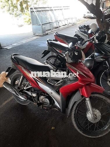 Xe nha đang chạy. Hết tiên nên bán. Giá 8trieu.