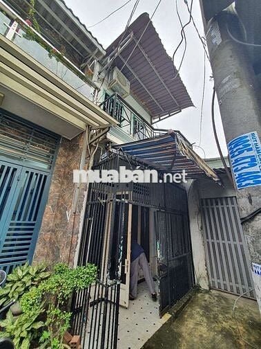 Nhà ở Liền 3,5x10 gồm 1lầu 2p ngủ 1tolet