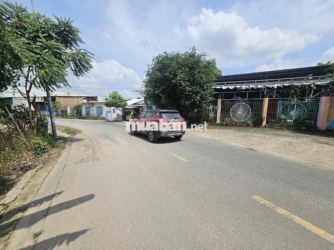 Đất 155m2 mặt tiền kinh doanh chợ tân bình, phường Dĩ An