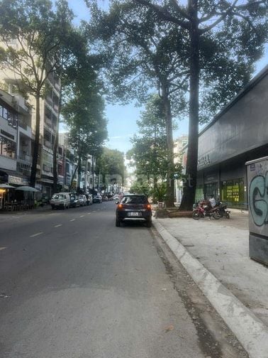 Bán Tòa Nhà Văn Phòng Quận 5 Có Sẵn Dòng Tiền 330Trieu/Thang