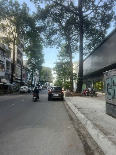 Bán Tòa Nhà Văn Phòng Quận 5 Có Sẵn Dòng Tiền 330Trieu/Thang