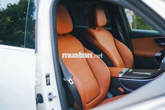 Mercedes GLC200 4matic 2023 Trắng