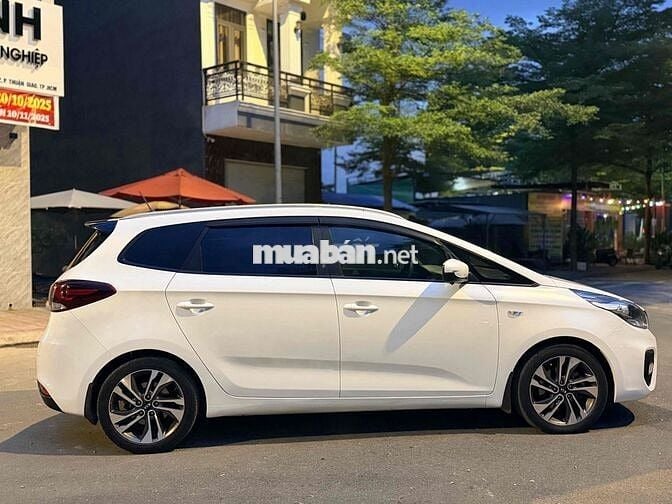 Kia Rondo 2017 2.0 MT xe gd 1 chủ cực zin đẹp rẻ