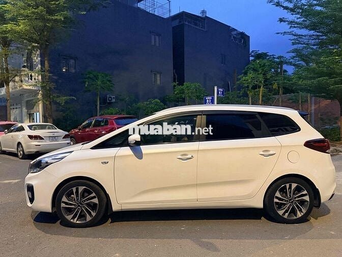 Kia Rondo 2017 2.0 MT xe gd 1 chủ cực zin đẹp rẻ