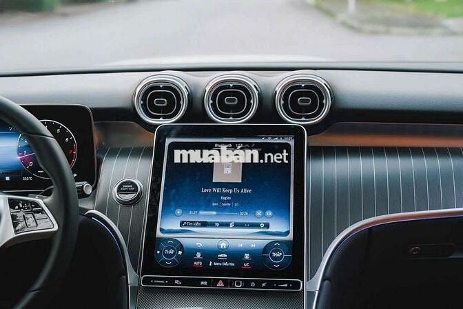 Mercedes GLC200 4matic 2023 Trắng