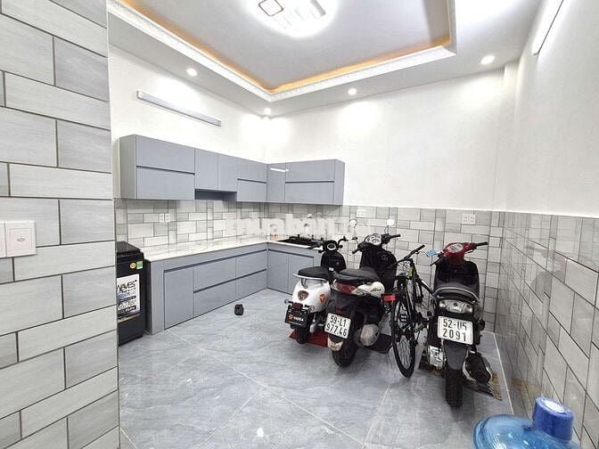 [Đúng giá - Đúng ảnh] - Nhà mới xây - Mặt tiền Lưu Hữu Phước Q8