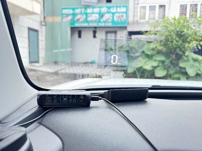 VinFast VF3 Mua Pin T6/2025 Màu Trắng xe lên đồ 