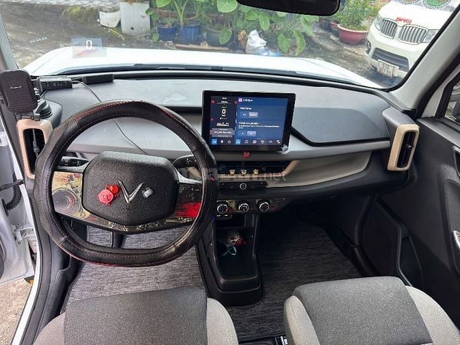 VinFast VF3 Mua Pin T6/2025 Màu Trắng xe lên đồ 