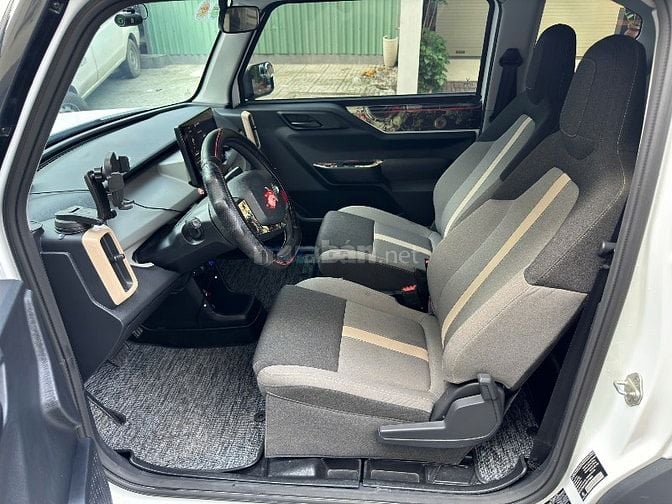 VinFast VF3 Mua Pin T6/2025 Màu Trắng xe lên đồ 