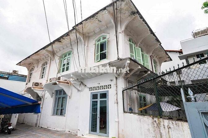 BIỆT THỰ TRUNG TÂM Q3 NGANG 15x15M 5 TẦNG GIÁ 70TR PHONG CÁCH CỔ ĐIỂN