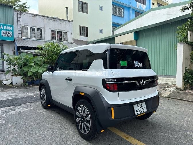 VinFast VF3 Mua Pin T6/2025 Màu Trắng xe lên đồ 