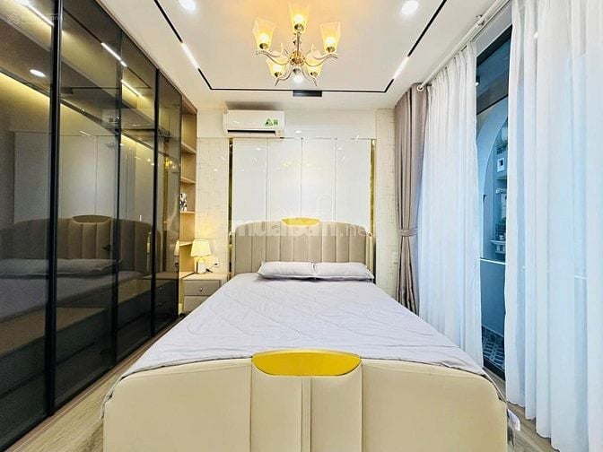 Cần bán gấp nhà đ.Hậu Giang P. 11 Q.6 giá chỉ 2 tỷ 250tr/ 60m2.