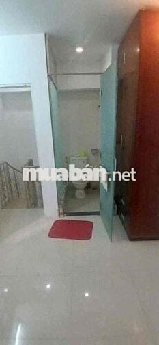 Cho thuê nguyên căn 1pn - đường Phạm Ngũ Lão - Quận 1 - 1 trệt 1 lầu