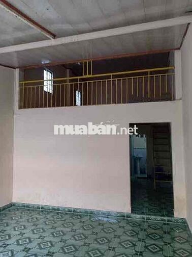 Nhà 45m ngang 4,2m, cách đường lớn chỉ 15m, sổ riêng