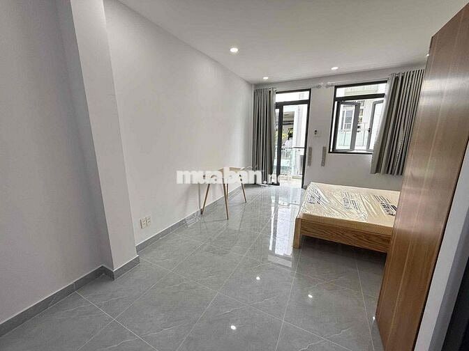 Phòng Ban Công Máy Giặt Riêng Ung Văn Khiêm Bình Thạnh Gần Hàng Xanh