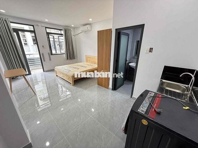 Phòng Ban Công Máy Giặt Riêng Ung Văn Khiêm Bình Thạnh Gần Hàng Xanh