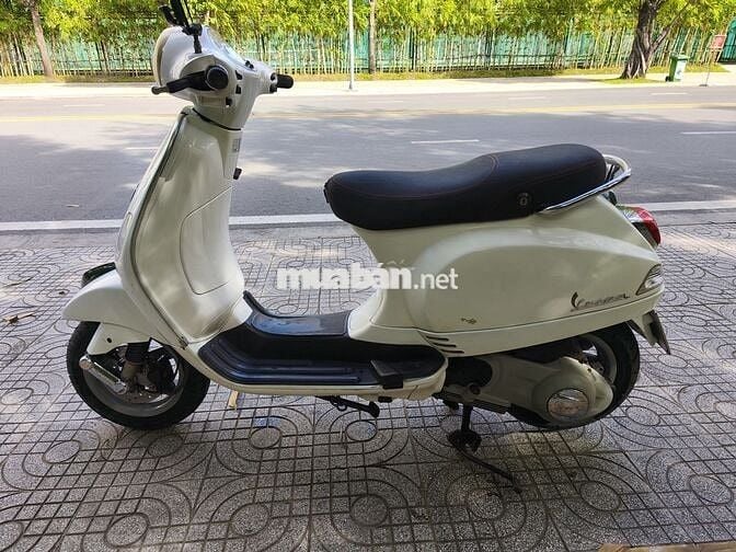 Piaggio Vespa FI 2011 Trắng