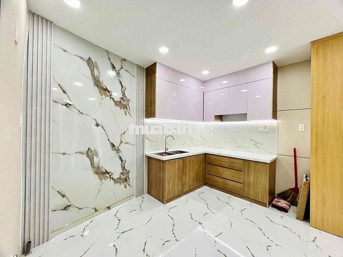 Cần bán nhà 38m2 , 2 phòng ngủ , đường trung mỹ tây 13, Quận 12