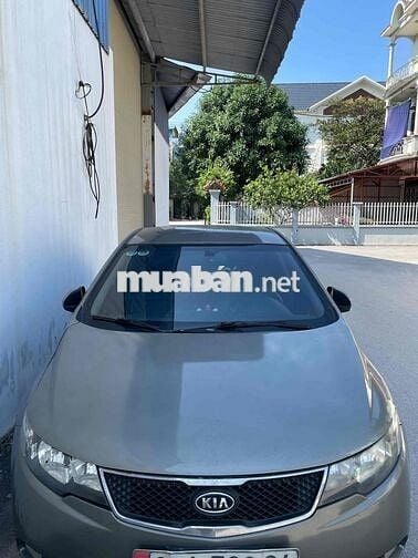 Kia Cerato 2010 Số sàn 160000 km Xám
