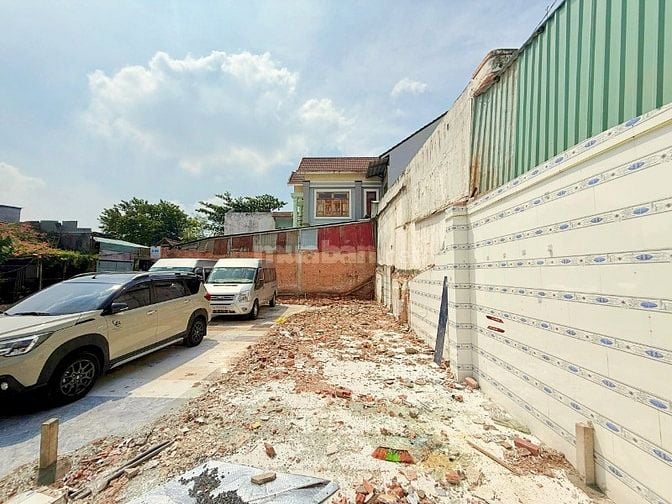 BÁN ĐẤT THỔ CƯ NGAY CHỢ HIỆP BÌNH, CÁCH PHẠM VĂN ĐỒNG 400M, GÓC 2MT