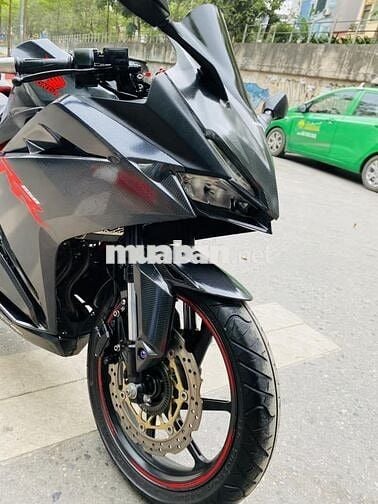 HONDA CBR 250  date 202O