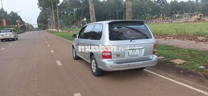 Kia Carnival 2005 Bạc số sàn