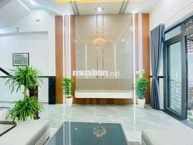 Vị trí kinh doanh trệt 3 lầu sân thượng, mặt tiền 12m Hà Huy Giáp