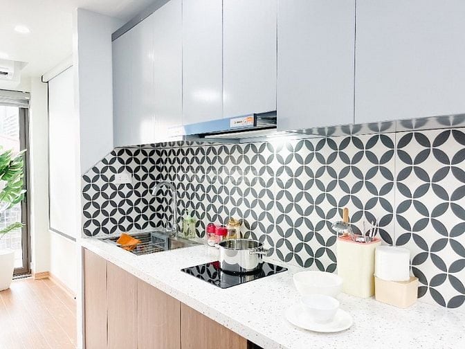 Cần bán tòa chdv đường ô tô 95m2 mặt tiền 6.5m 7 tầng 25 căn hộ 