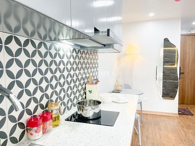 Cần bán tòa chdv đường ô tô 95m2 mặt tiền 6.5m 7 tầng 25 căn hộ 