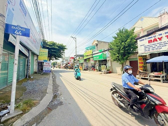 BÁN ĐẤT THỔ CƯ NGAY CHỢ HIỆP BÌNH, CÁCH PHẠM VĂN ĐỒNG 400M, GÓC 2MT