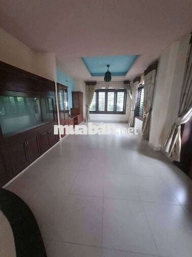 Cho thuê mặt bằng kinh danh,ở gđ apđ Quận 12