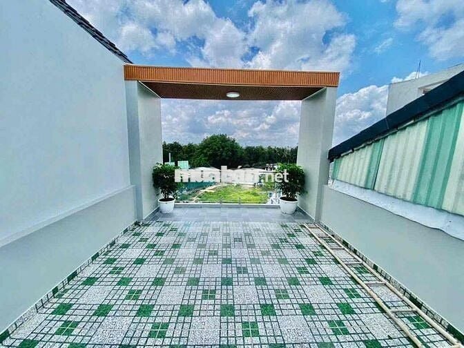 Vị trí kinh doanh trệt 3 lầu sân thượng, mặt tiền 12m Hà Huy Giáp