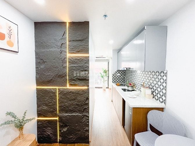 Cần bán tòa chdv đường ô tô 95m2 mặt tiền 6.5m 7 tầng 25 căn hộ 