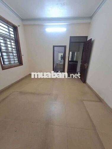 Cho thuê mặt bằng kinh danh,ở gđ apđ Quận 12