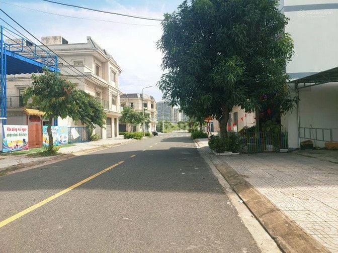 Chỉ còn 1 lô Trung Lập 18, 3.8 tỷ TL, sau lưng shophouse, 125m2.