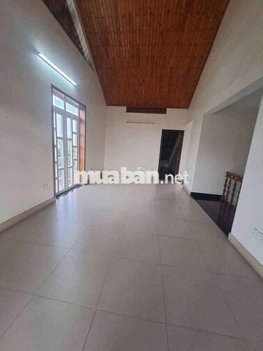 Cho thuê mặt bằng kinh danh,ở gđ apđ Quận 12