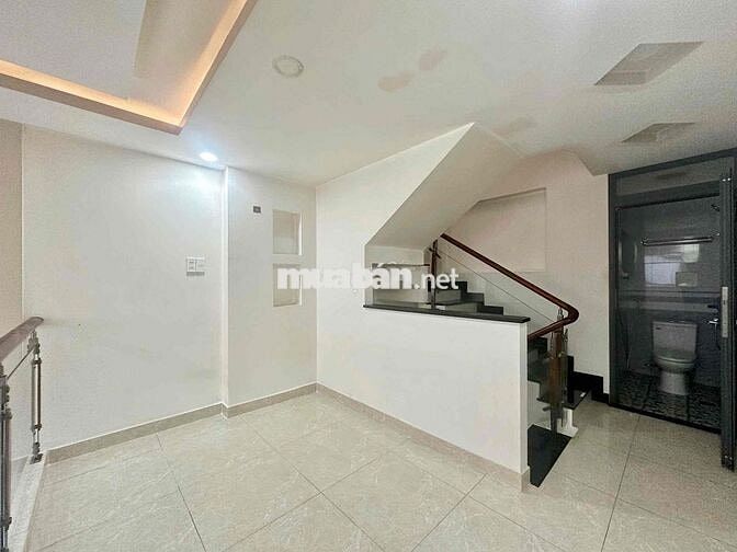 🏙️Cho Thuê Nhà Nguyên Căn 2PN 4WC Ngay Hoàng Hoa Thám, Bình Thạnh✨✨