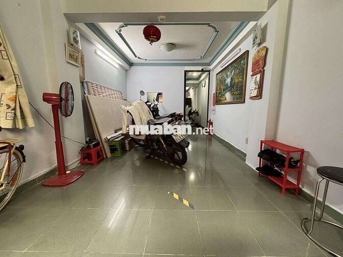 Phòng full nội thất 30m2 Đào Duy Từ 5tr2 ngay UEH B