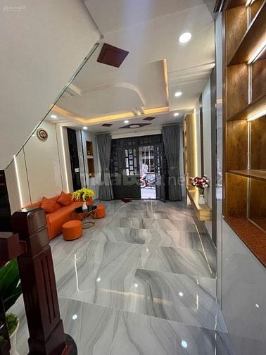 Bán nhà khu vực Đ.Cách Mạng Tháng 8 P.9 Q.3 giá tốt 1 tỷ 490/ 55m2.