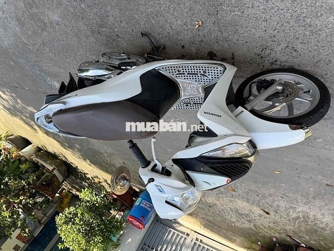 Honda Vision 2016 màu Trắng